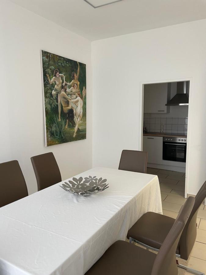 Stadtsuite Mit Sauna In Wiener Neustadt 135 M2 Exteriör bild
