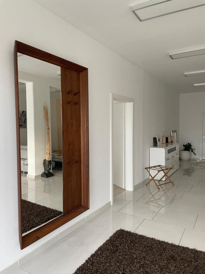 Stadtsuite Mit Sauna In Wiener Neustadt 135 M2 Exteriör bild